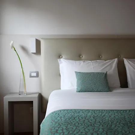 Hotel Ponti Angera